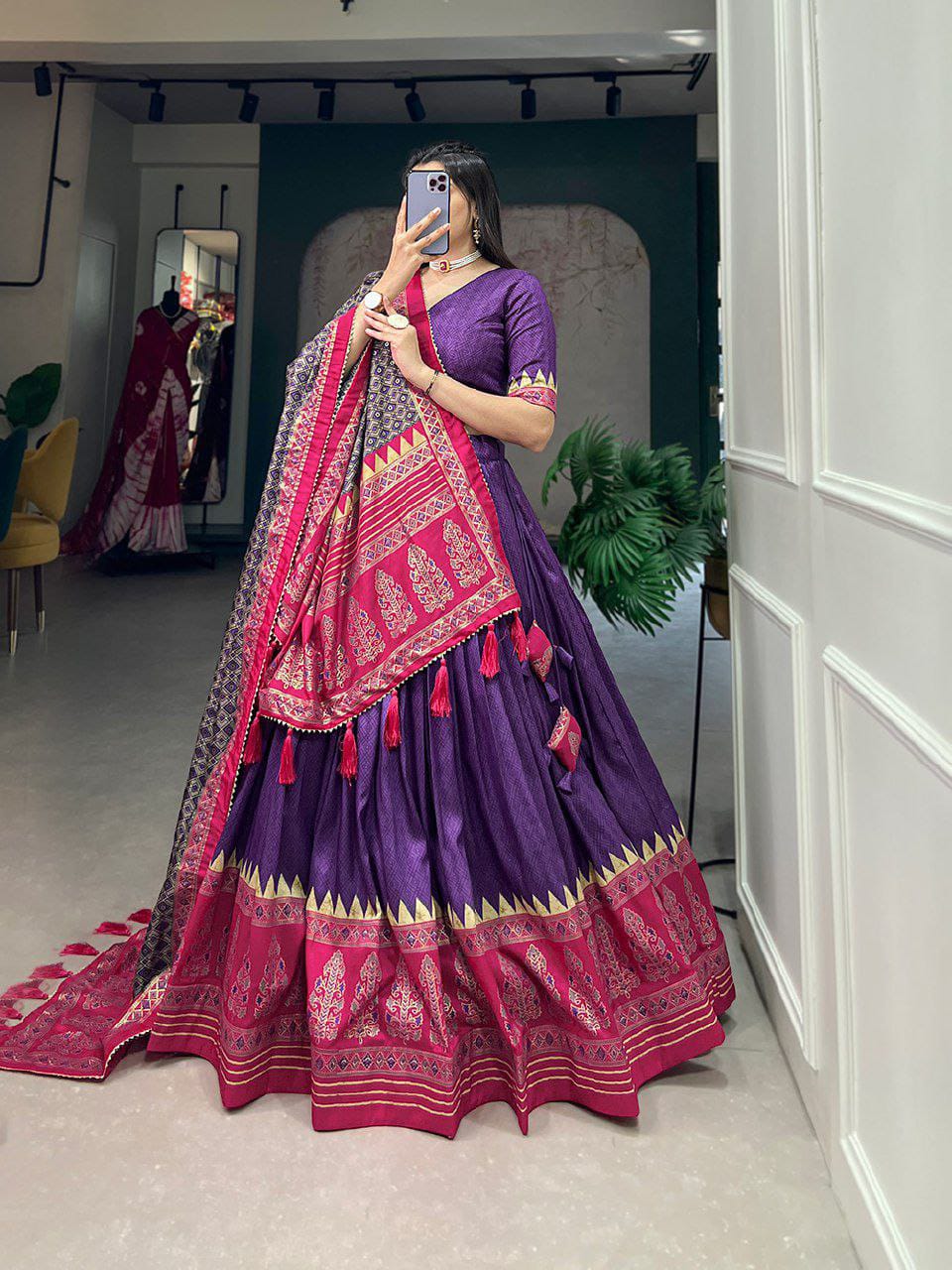 LEHENGA CHOLI