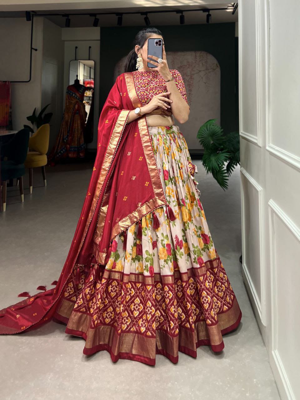 LEHENGA CHOLI