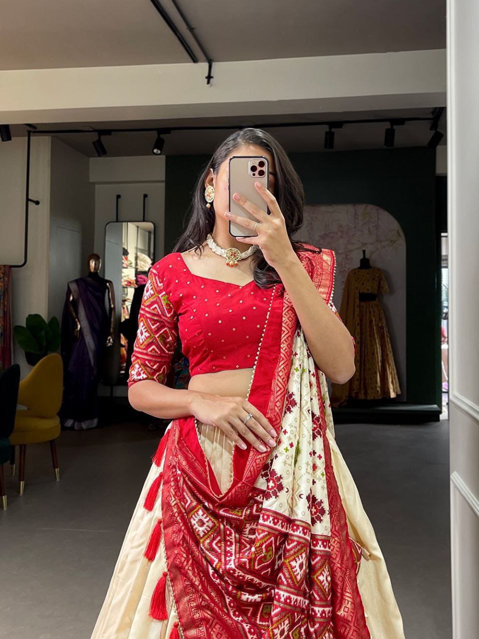 LEHENGA CHOLI